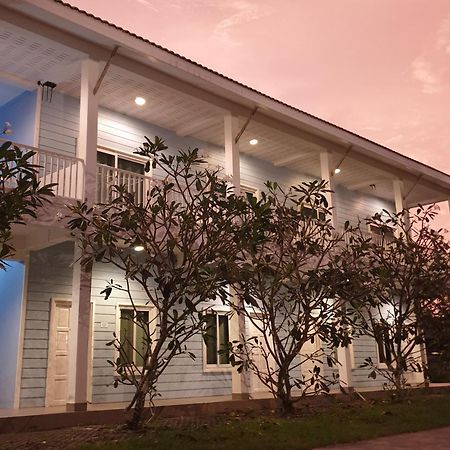 瓦尼拉维尔度假酒店 Khlong Thom 外观 照片